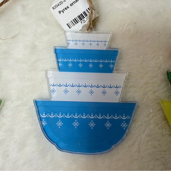 Pyrex Bowl Acrylic Ornament 6 Piece Set Christmas Vintage Gift Multiple Colors - Picture 5 of 8